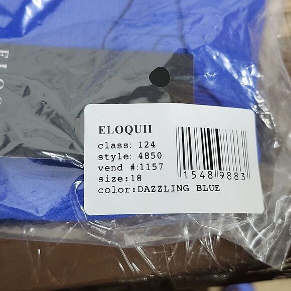 Eloquii V Neck Flare Sleeve Shift Dress - Picture 5 of 6